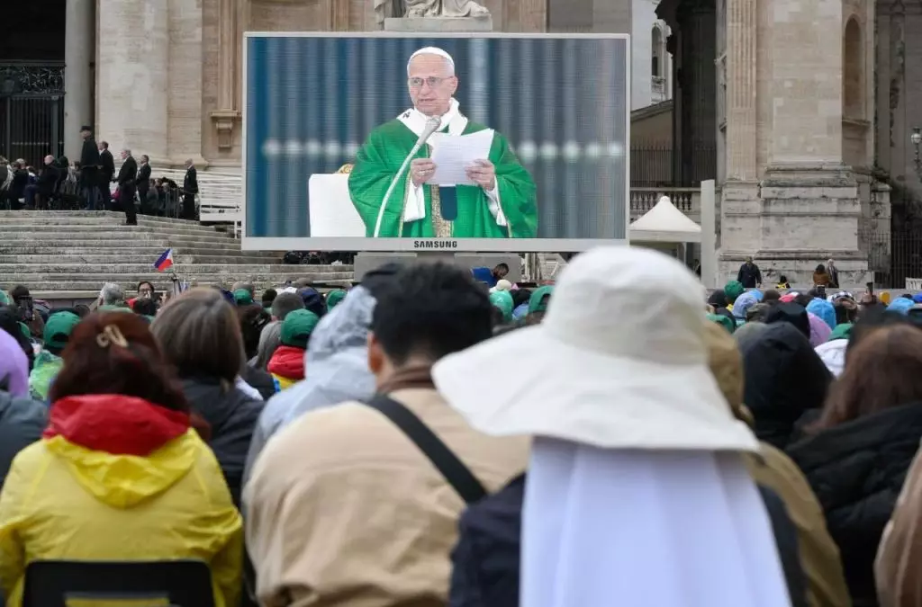 En sus enseñanzas, el papa León XIV recuerda que la vida humana vale infinitamente más que cualquier algoritmo y nos invita a mantener una mirada atenta a las nuevas culturas digitales